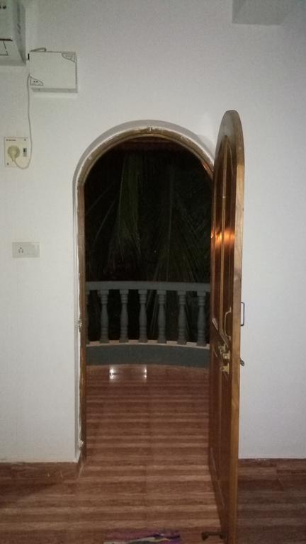 Geeta Guest House Calangute Ngoại thất bức ảnh